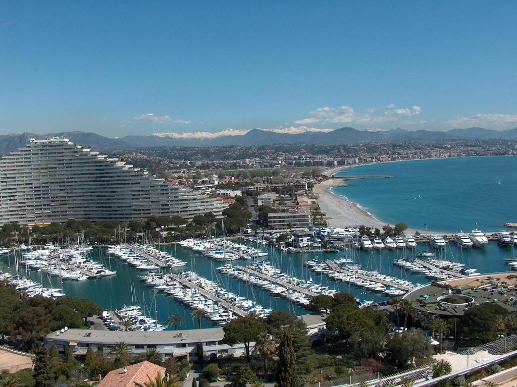 Residence Syracuse Villeneuve-Loubet Esterno foto